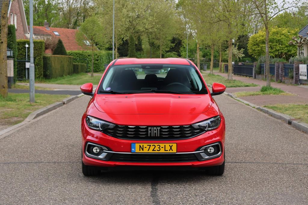 Fiat Tipo 1.0 Life | NAVI | CLIMA | CRUISE | TREKHAAK | NAP, Voorwielaandrijving, Gebruikt, Euro 6, 4 stoelen