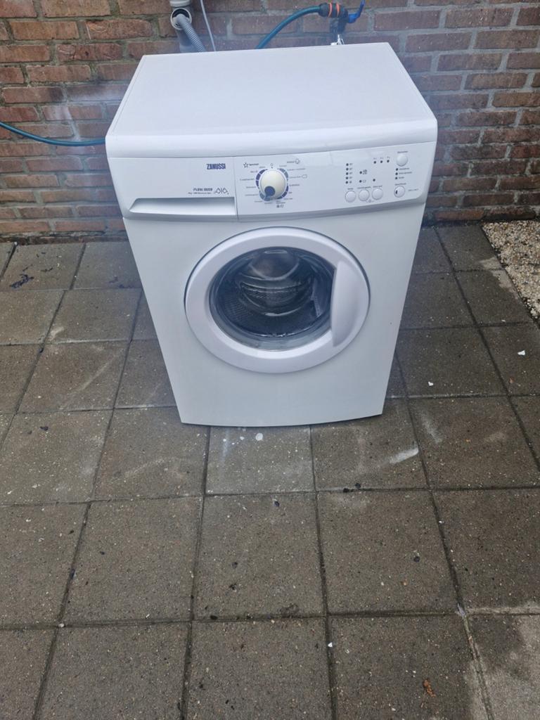 ZANUSSI wasmachine, Gebruikt, Ophalen of Verzenden, Voorlader, 85 tot 90 cm