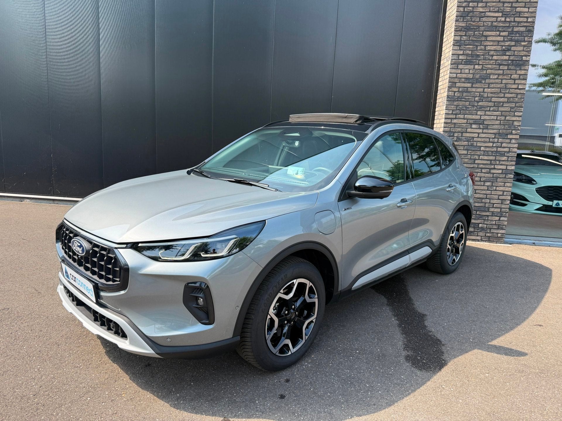 Ford Kuga 2.5 PHEV Active X Panorama, HUD, Winter, 360 gr ca, Gebruikt, Zwart, 4 cilinders, Kuga