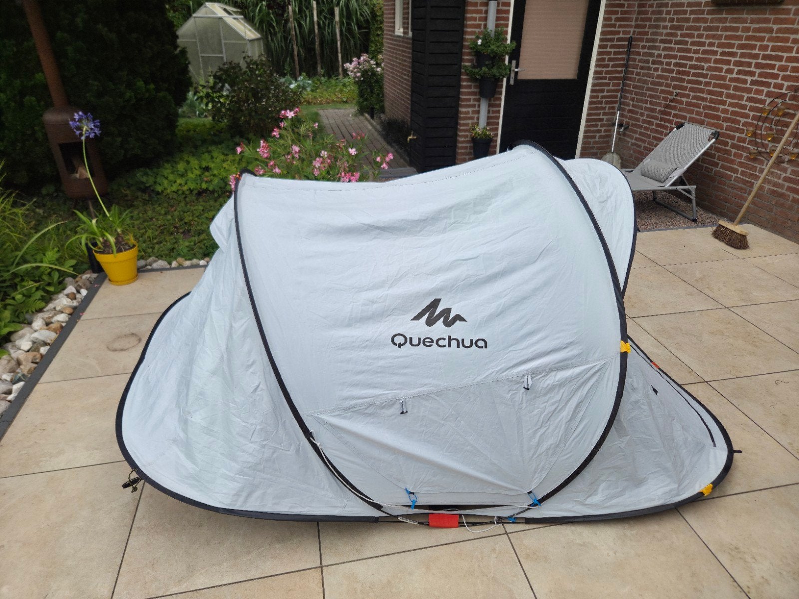 Quechua 2 Seconds 2 Fresh & Black tent, Ophalen of Verzenden, Gebruikt