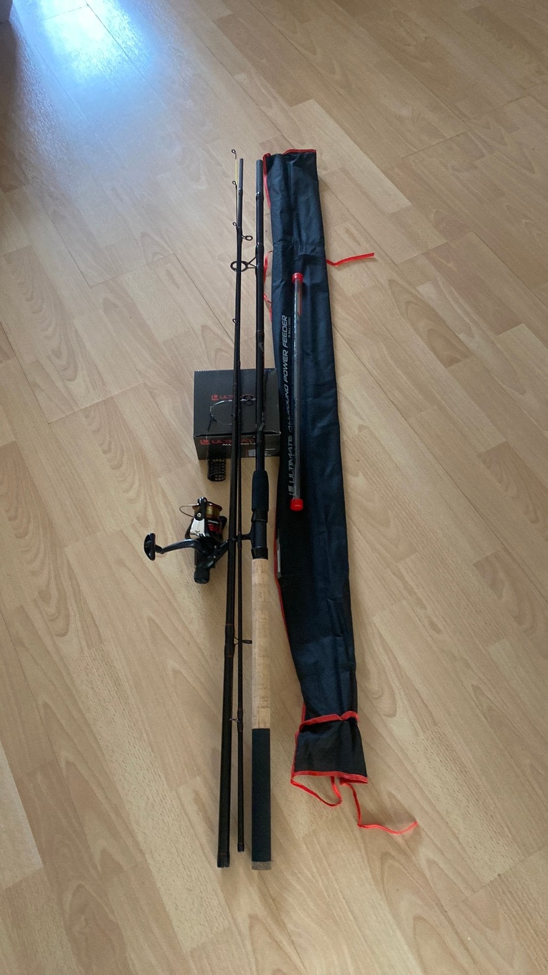 Nieuw ultimate feeder 3.6M 1000 +ulitmate molen 4000, Ophalen, Nieuw, Werphengel