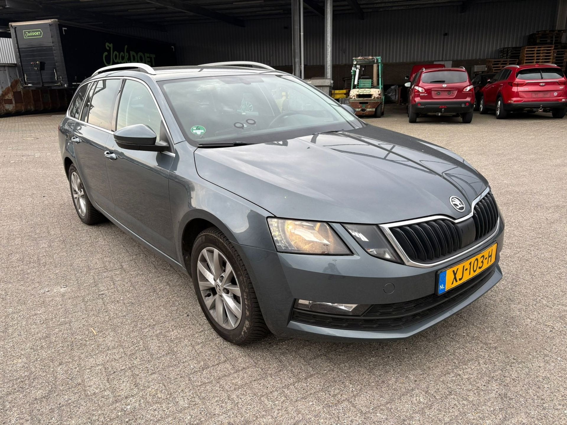 Skoda Octavia Combi 1.6 TDI Greentech Clever Edition, Auto's, Gebruikt, Overige carrosserieën, Origineel Nederlands, 140 €/maand