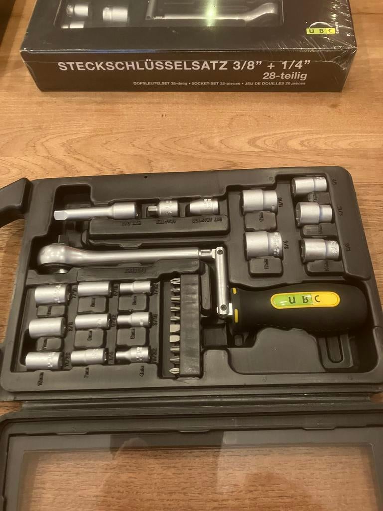 UBC Dopsleutelset 3/8" + 1/4" - 28-delig Chroom Vanadium, Ophalen of Verzenden, Nieuw