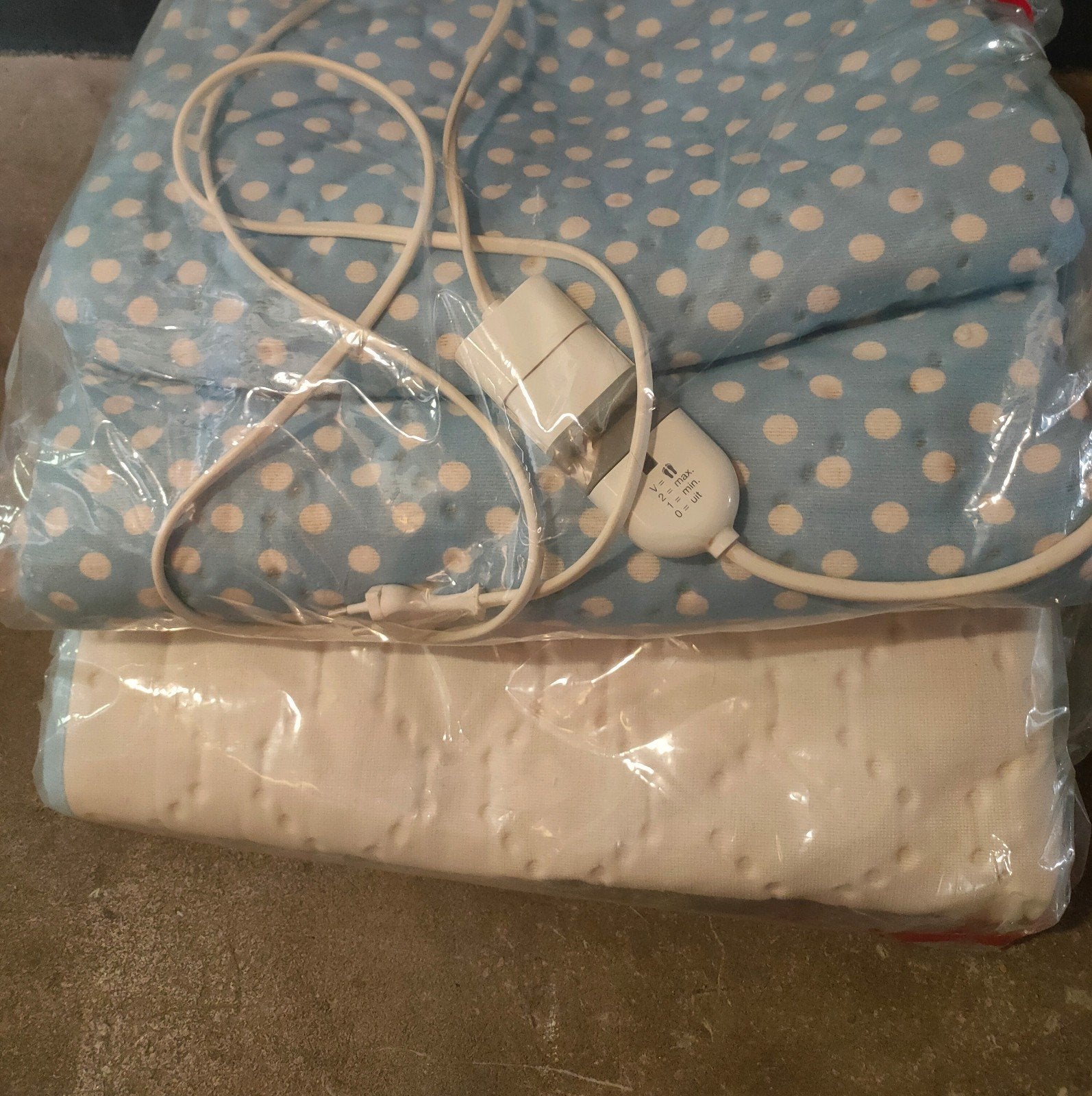 2 Elektrische Dekens, Huis en Inrichting, Ophalen, Eenpersoons, Wit, Nieuw
