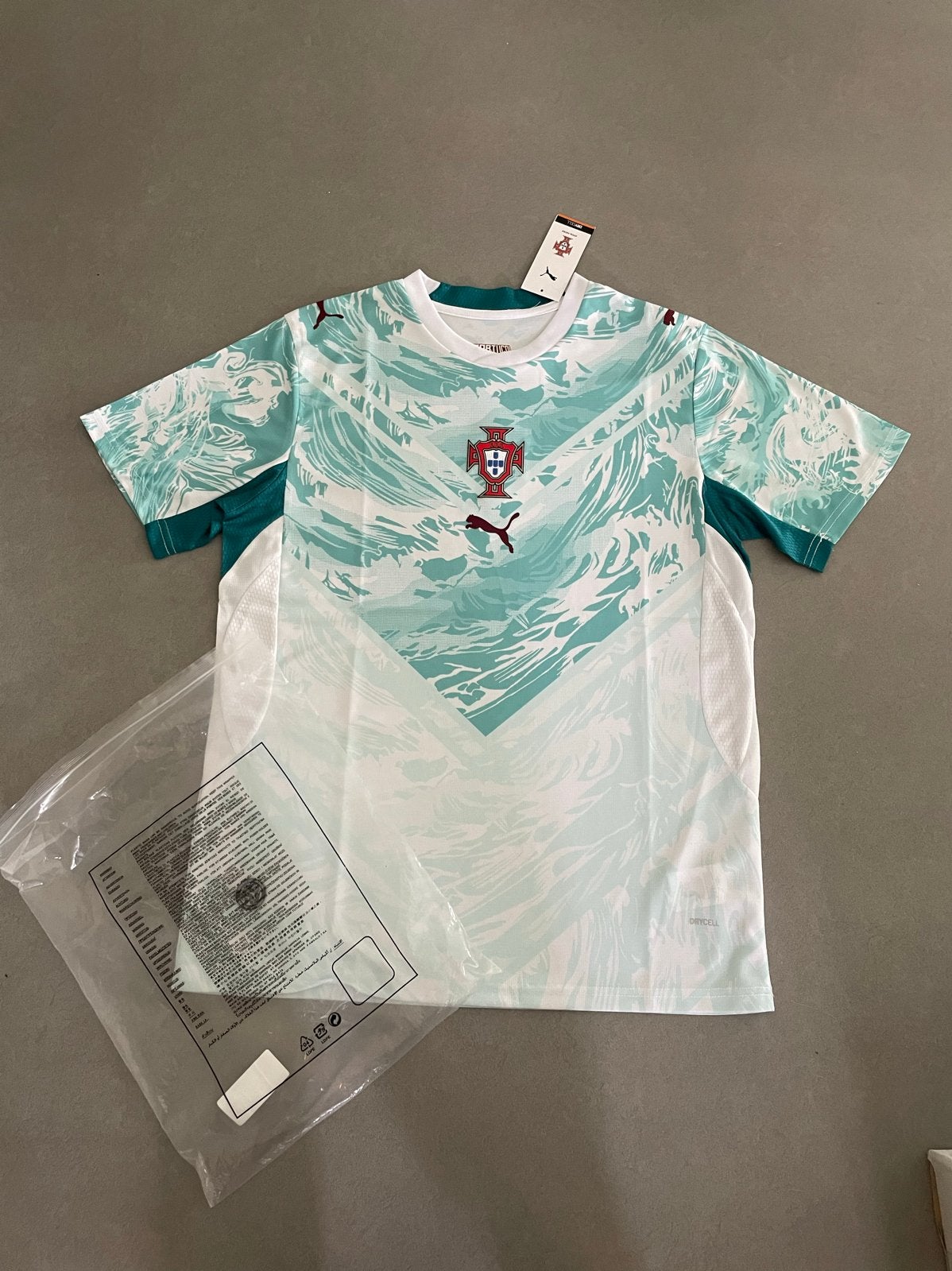 Puma Portugal Voetbalshirt Maat L Nieuw met labels, Maat 52/54 (L), Verzenden, Wit, Nieuw