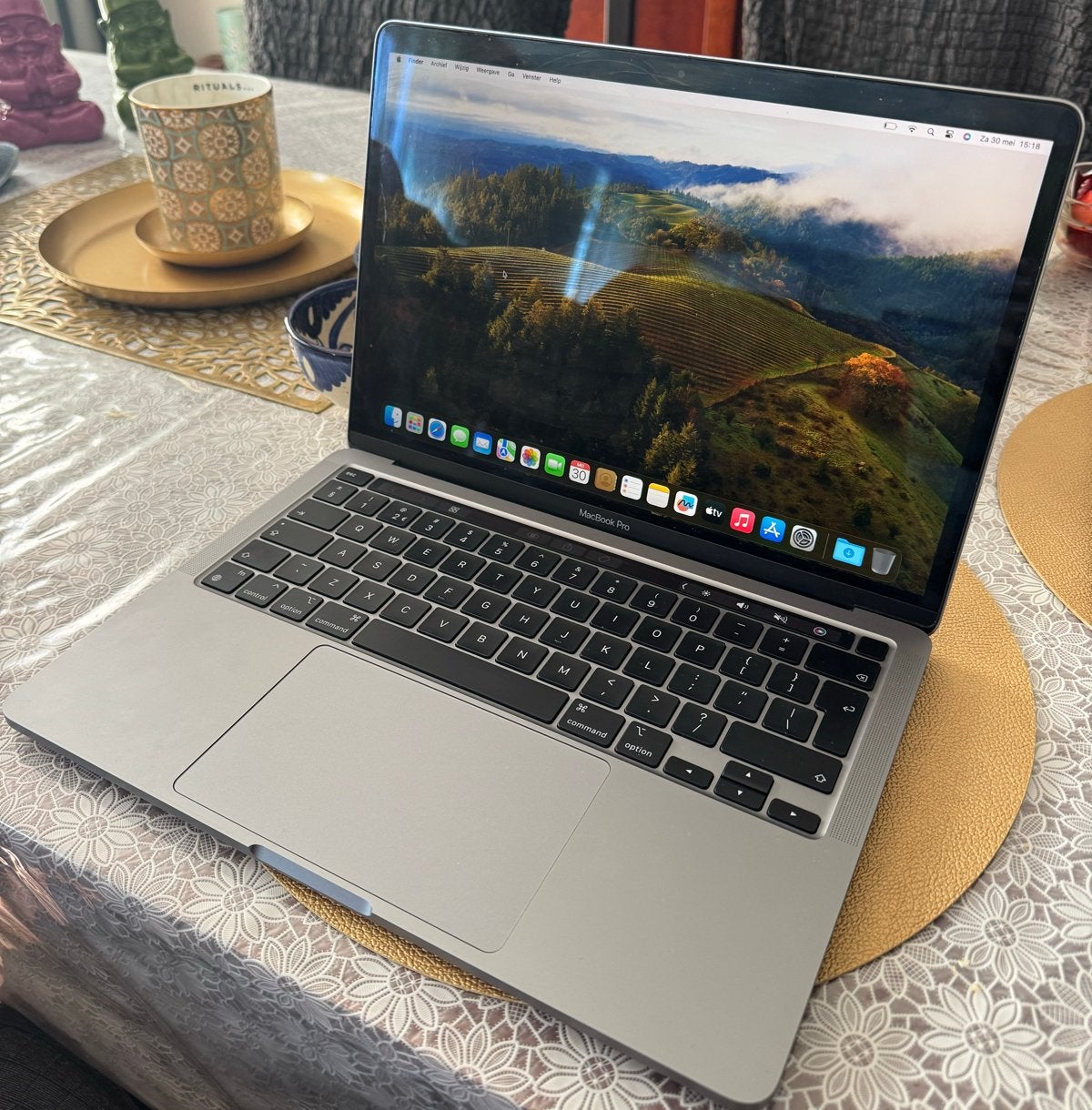 Apple MacBook Pro 2022 13,3" 16GB RAM 1TB SSD + Accessoires, Computers en Software, Apple Macbooks, Zo goed als nieuw, MacBook Pro