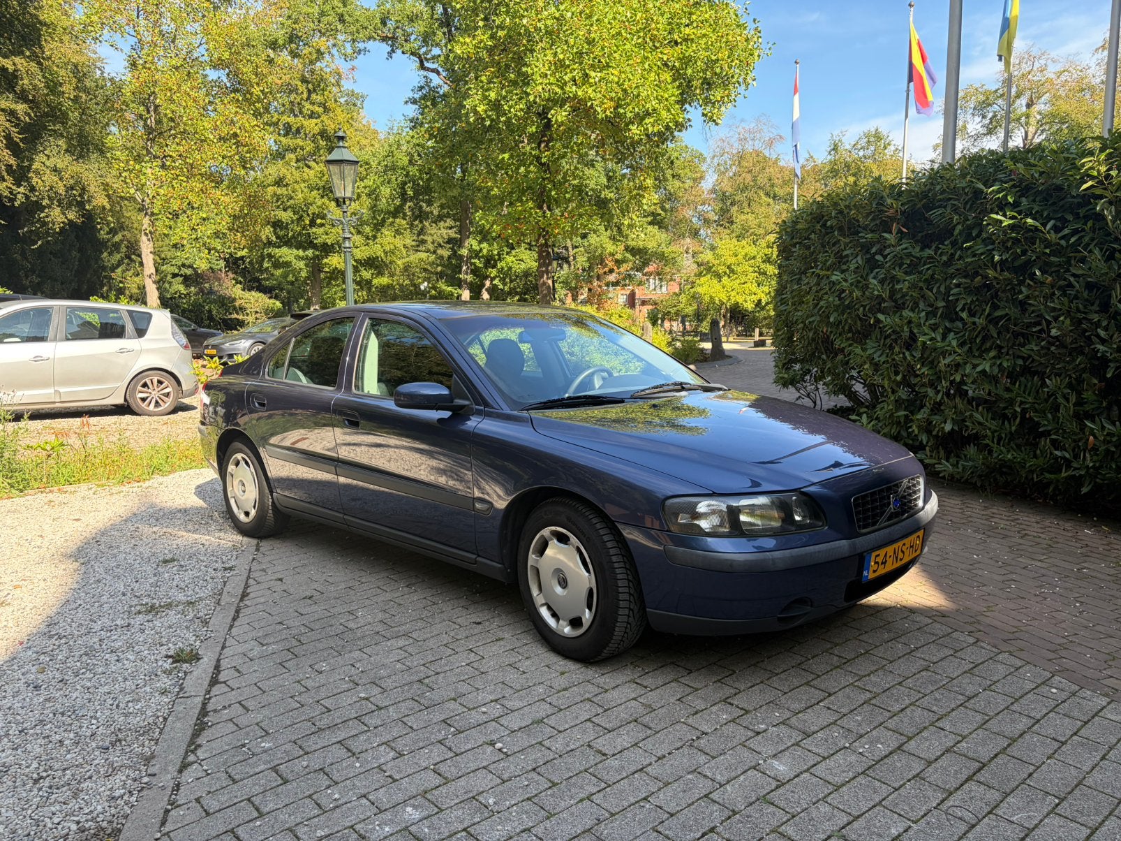 Volvo S60 2.4 140PK AUT 2004 NAP, Auto's, Volvo, Zwart, Blauw, 2435 cc, Sedan