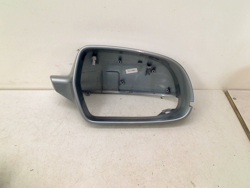 Spiegelkap Rechts Audi A4 Avant (B8) 2013 8F0857528, Gebruikt, Auto-Union-Straße  1, Ingolstadt 85057, , Duitsland, Info@audi.de