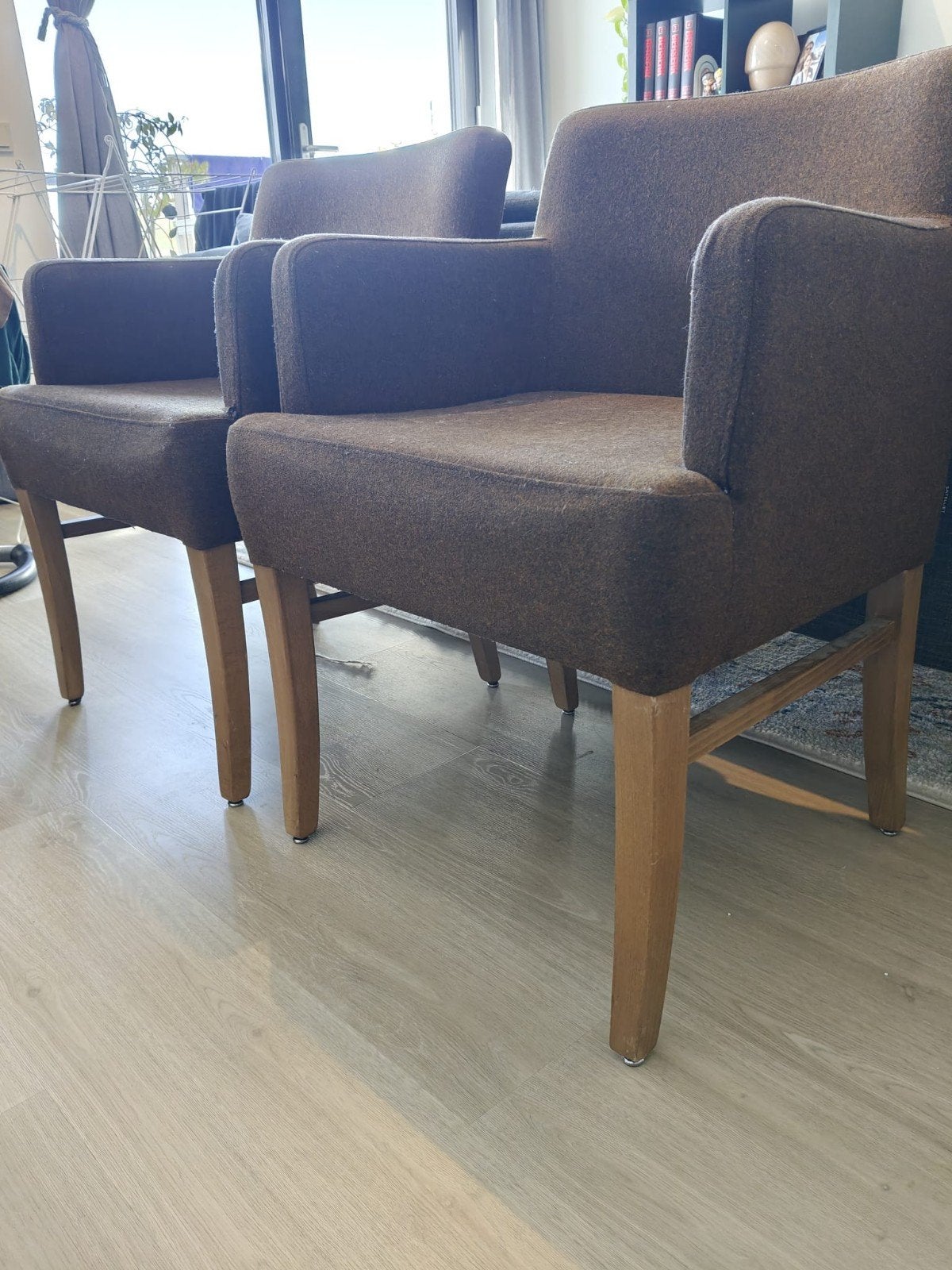 Twee bruine stoelen, Ophalen, Gebruikt, Bruin, Twee