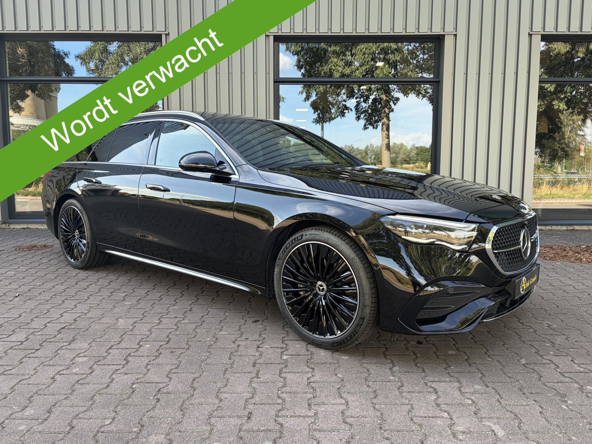 Mercedes-Benz E-Klasse Estate 300 e AMG Premium Plus Luchtve, Automaat, Gebruikt, Zwart, 4 cilinders