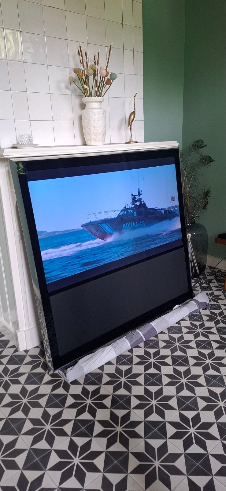 Bang en Olufsen Beovision 10-46 met beo4 en wandbeugel, Ophalen, Gebruikt, 100 cm of meer, Overige merken