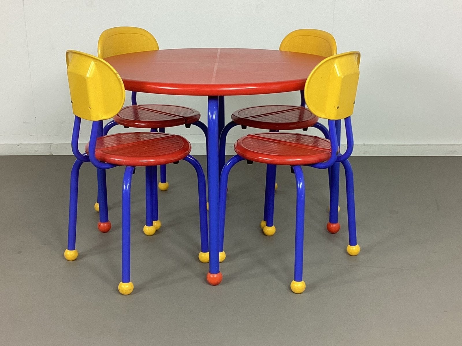 Vintage IKEA Memphis puzzelset - Knut & Marianne Hagberg, Gebruikt, Tafel(s) en Stoel(en), D, Ophalen