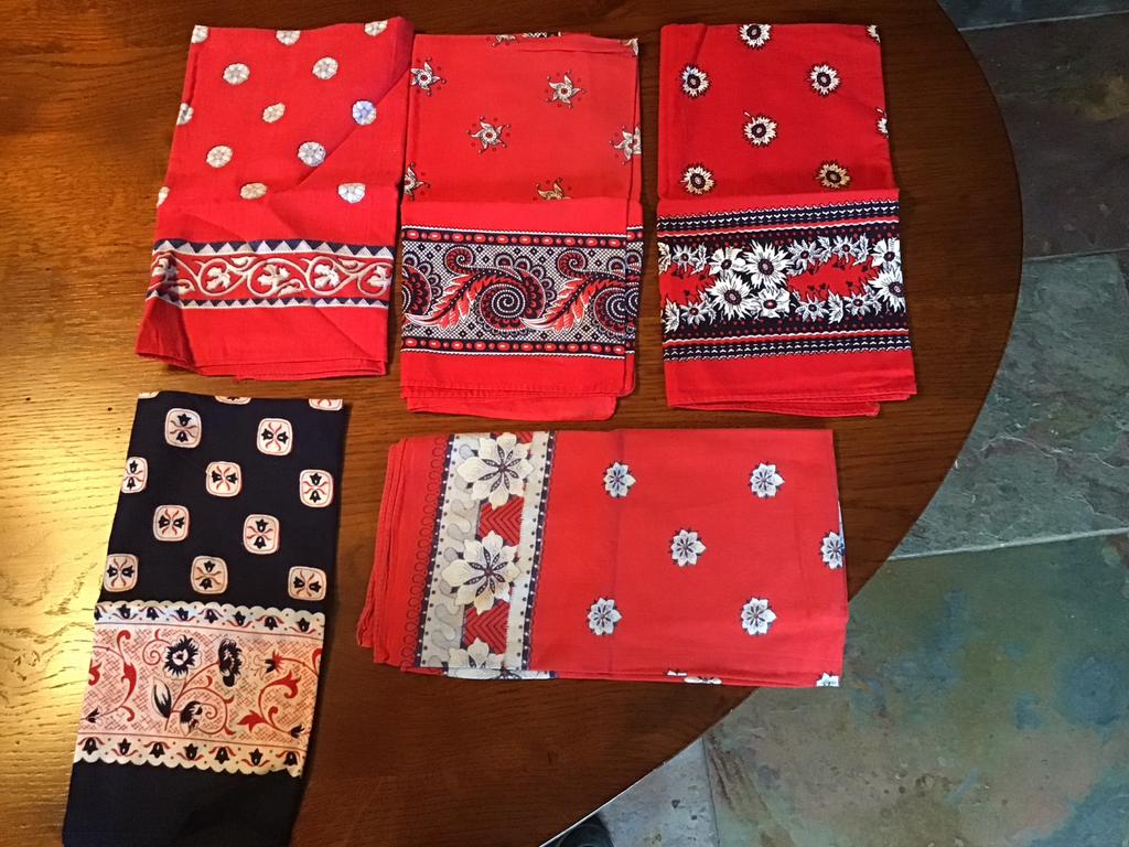 Set van 5 Vintage Rode en Zwarte “boeren zakdoeken”., Ophalen of Verzenden, Zo goed als nieuw