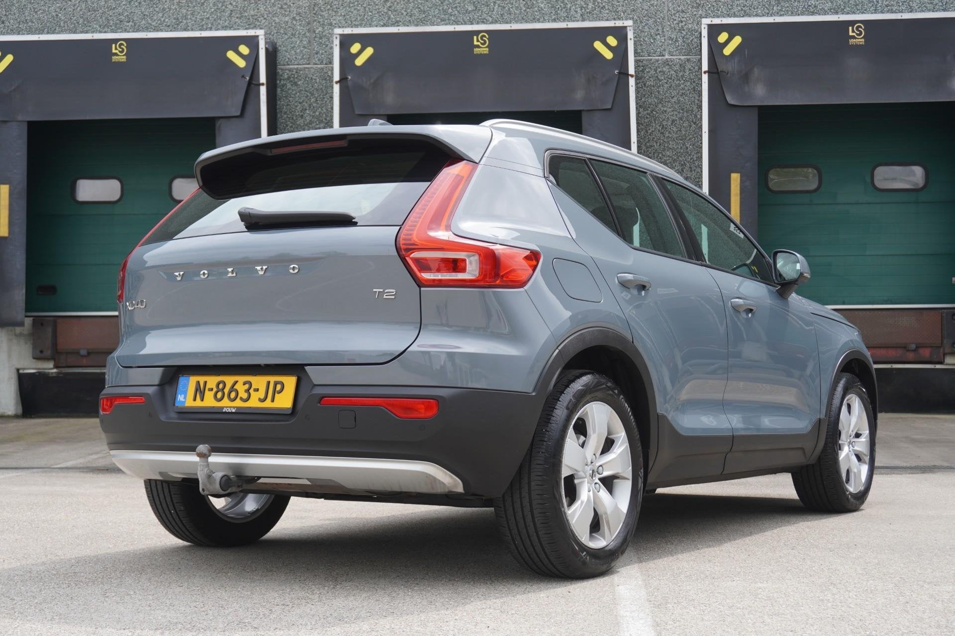 Volvo XC40 1.5 T2 129pk AUT Momentum | Trekhaak | Stuur/Stoe, 12 maanden, Gebruikt, Euro 6, Origineel Nederlands