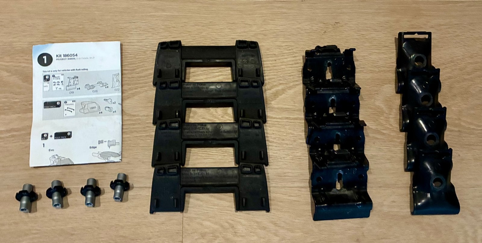 Thule Kit 186054 (compleet) - Peugot 308SW, Auto diversen, Dakdragers, Ophalen of Verzenden, Zo goed als nieuw