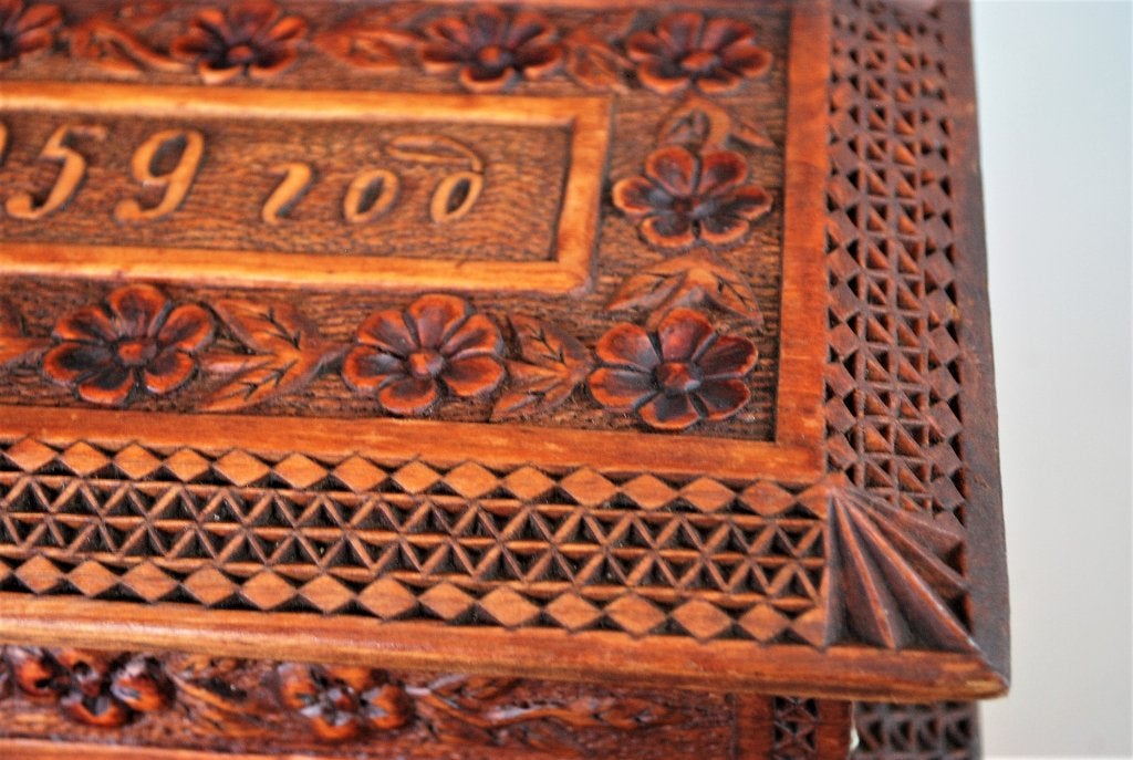 Houten Kist 1959 Kunstwerk Hand gemaakt 67 jaar oude, Ophalen of Verzenden