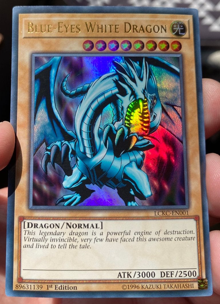 Yu-Gi-Oh! Blue-Eyes White Dragon LCKC 1st Edition !, Hobby en Vrije tijd, Verzamelkaartspellen | Yu-gi-Oh!, Ophalen of Verzenden