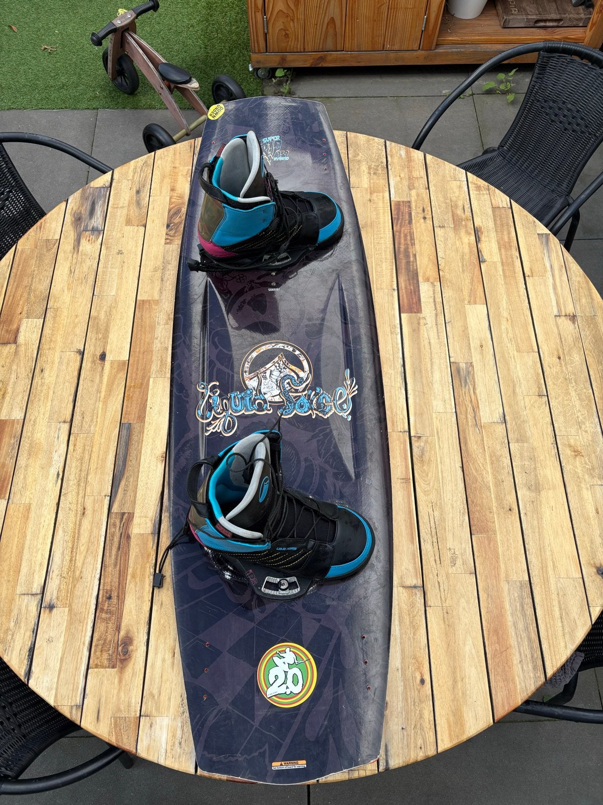 Liquid Force Wakeboard met Harley bindingen, Watersport en Boten, Ophalen, Gebruikt, Board en Schoenen