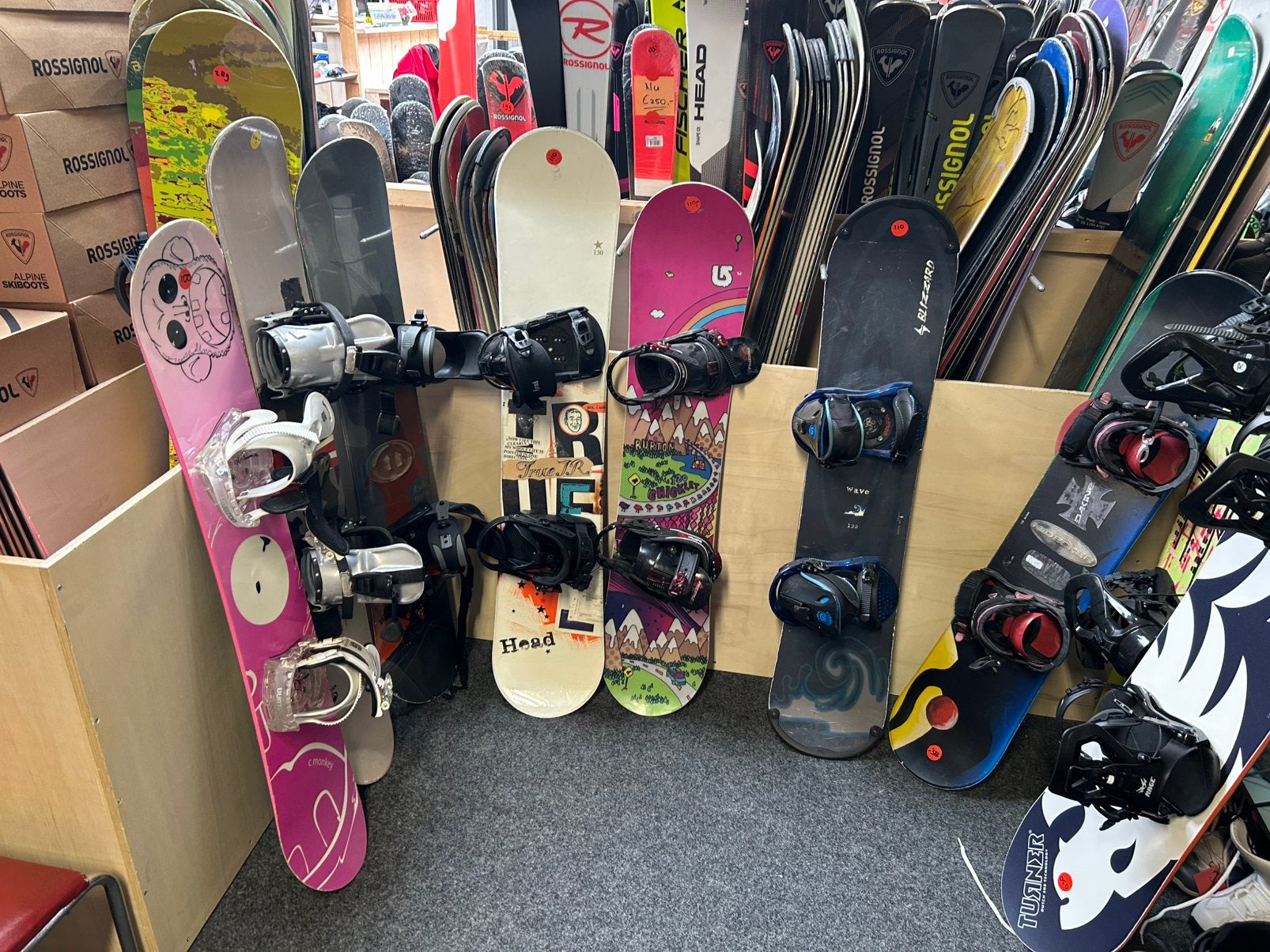 Groot assortiment Snowboards, snowboardschoenen, bindingen, Board, Ophalen of Verzenden, A, A