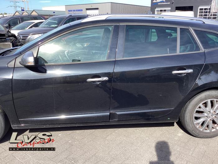 Portier 4Deurs links-voor van een Renault Megane (TEGNE), Gebruikt, -, -, Ophalen of Verzenden