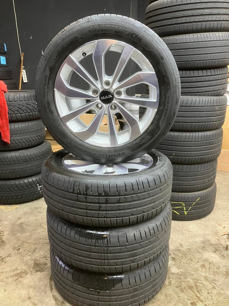 17 inch originele Volkswagen T-roc velgen met banden - demo!, Auto-onderdelen, Banden en Velgen, Banden en Velgen, Zomerbanden