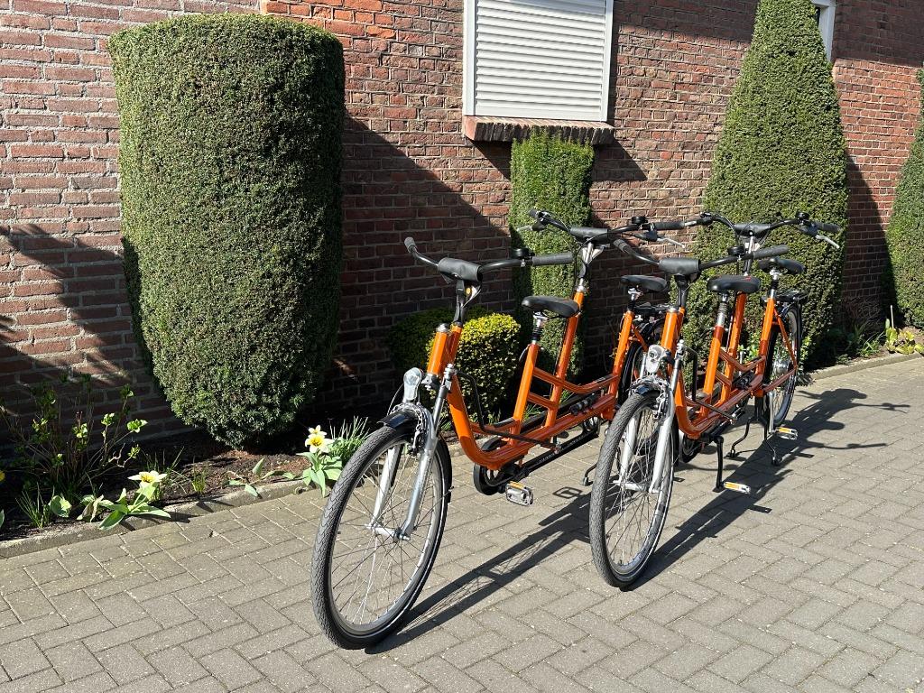 NIEUW! Huka Copilot 26" Therapeutische Tandem - Elektr. ond., Fietsen en Brommers, Fietsen | Tandems, Minder dan 10 versnellingen