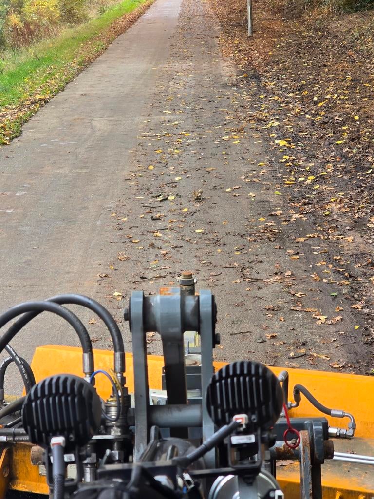 Voor al u grondwerk tuinaanleg, Diensten en Vakmensen, Tuinmannen en Stratenmakers