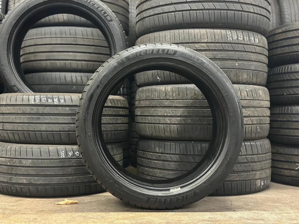 4x 225-45-19 Michelin Zomerbanden demo zgan €400 incl mntage, Ophalen, Nieuw, Zomerbanden, Band(en)