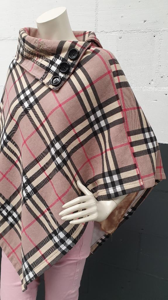 Geblokte mantel, cape of poncho. Quilted cape, Tweedehands verkoop, Tweedehands verkoop, Zwart, Ophalen of Verzenden