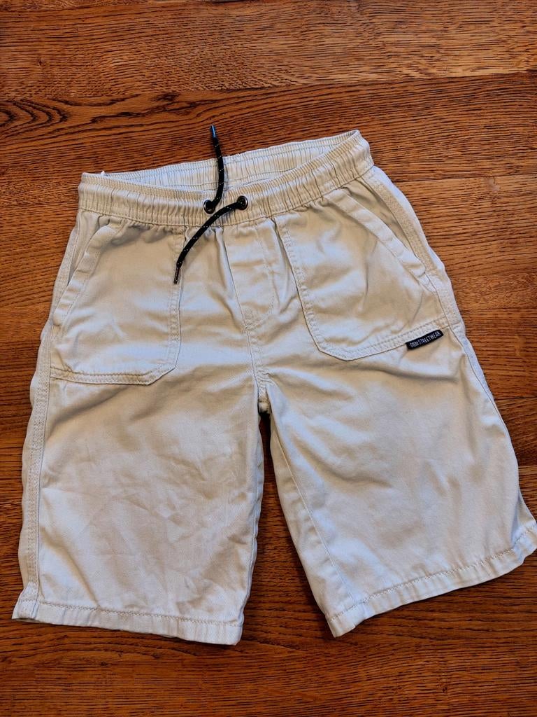 Licht mint korte broek maat 134/140, Broek, Ophalen of Verzenden, Zo goed als nieuw, Dnm Streetwear