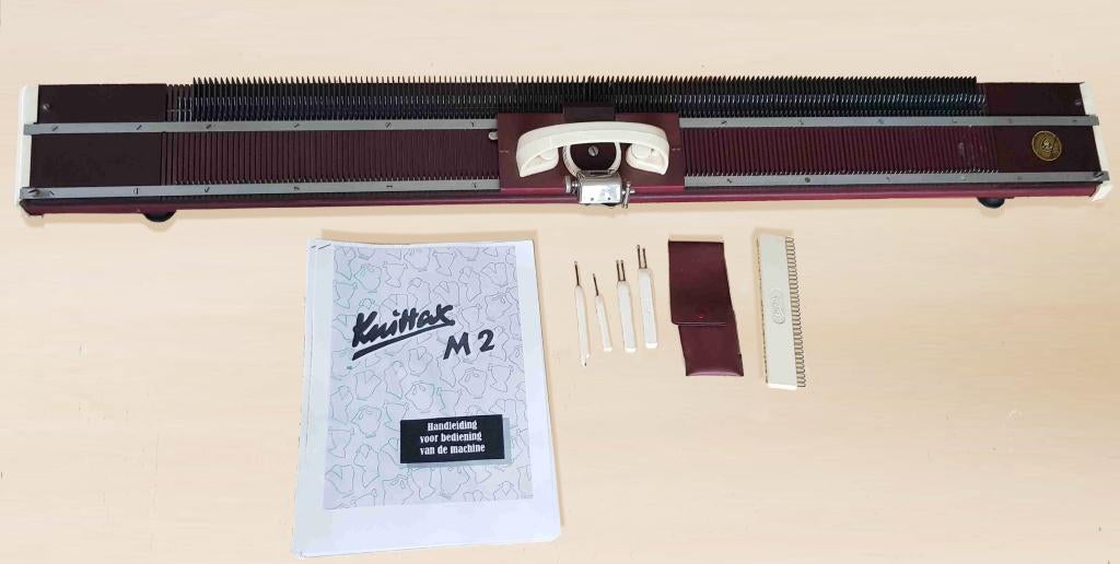 Vintage Knittax M2 breimachine, handleiding, onderhoud nodig, Ophalen of Verzenden, Gebruikt, Breien, Machine