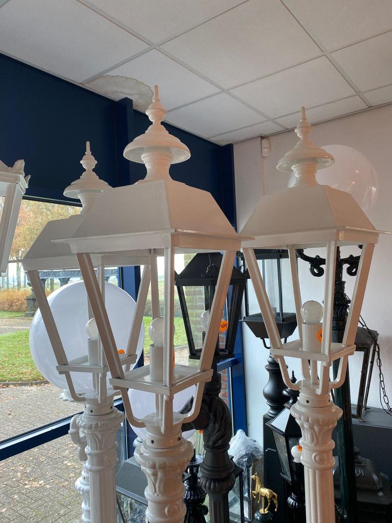 Witte Klassieke Lantaarnpalen – 3 Stuks | Buitenverlichting, Ophalen, Info@nostalux.nl, Minder dan 50 watt, Wandlamp