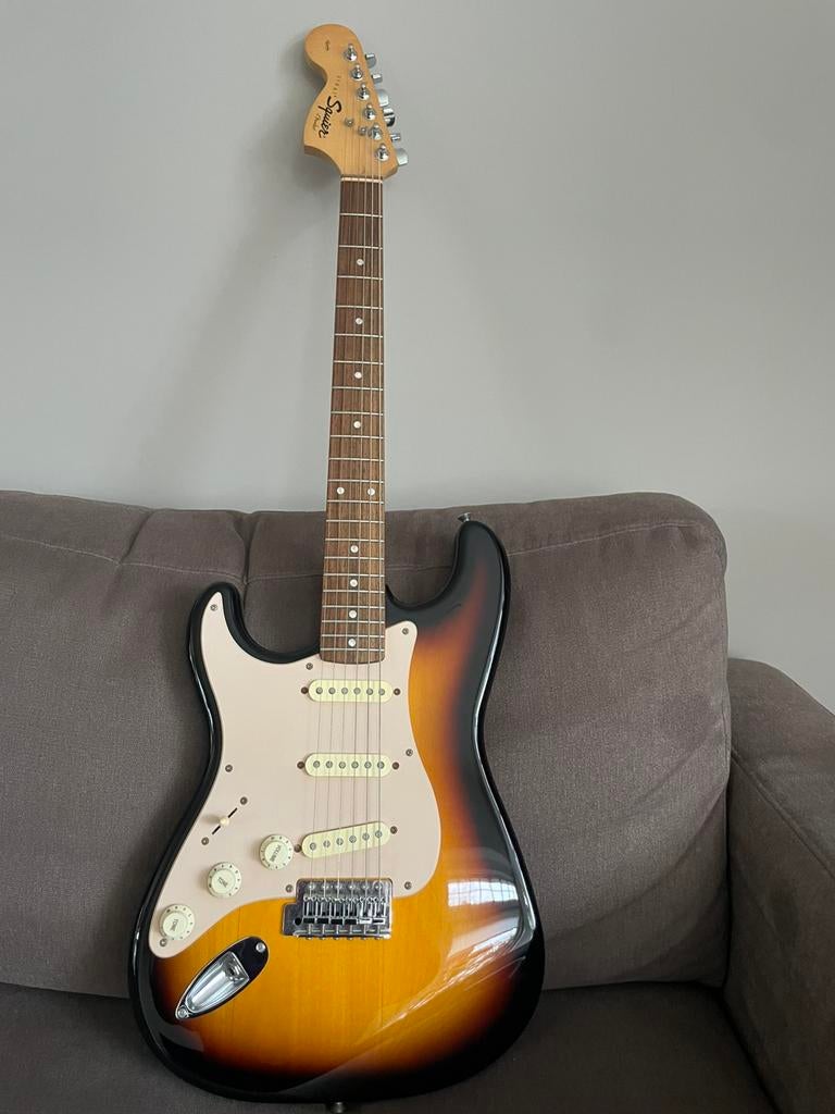 Squire Stratocaster (linkshandig), Muziek en Instrumenten, Ophalen, Gebruikt, Solid body, Overige merken