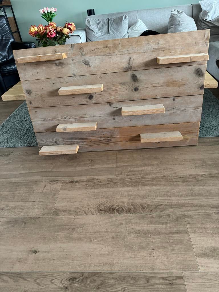 Houten wandbord met plankjes, Ophalen, Gebruikt