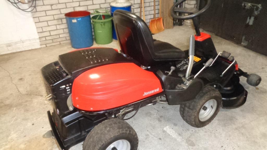 wegens inruil jonsered (husgvarna) frontmaaier 4x4, Tuin en Terras, Ophalen, Gebruikt, Husqvarna, Nederland