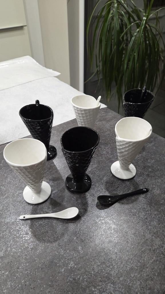 Ijs cupes, Ophalen of Verzenden, Overige materialen, Overige stijlen