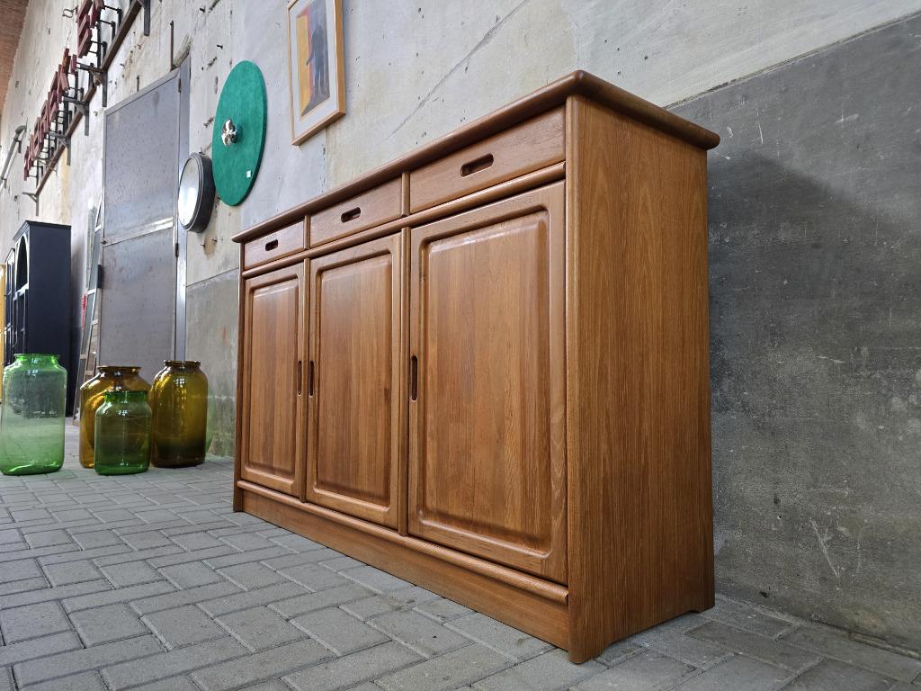 Dyrlund Deens Design Teak Houten Dressoir | Vintage Kast, Gebruikt, 150 tot 200 cm, Ophalen of Verzenden, Overige houtsoorten