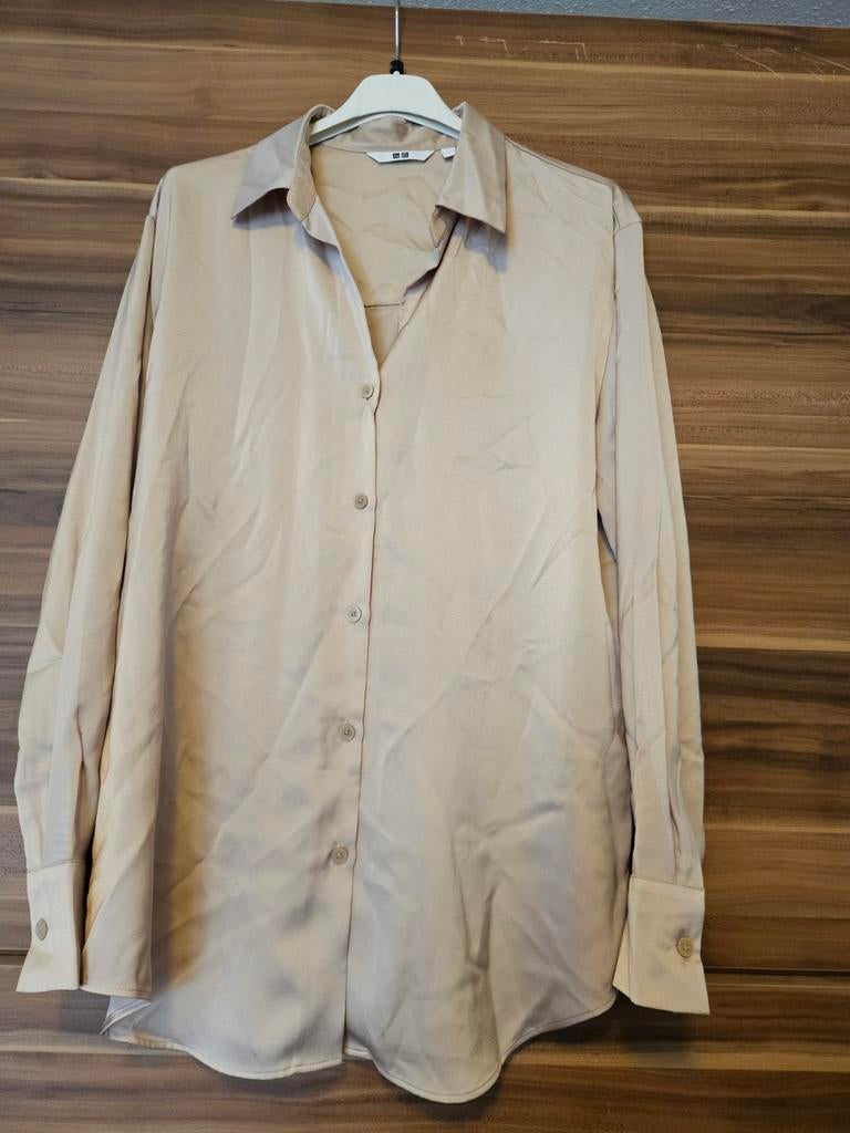 Beige Uniqlo blouse - Maat M nieuw, Maat 38/40 (M), Beige, Nieuw, Ophalen of Verzenden