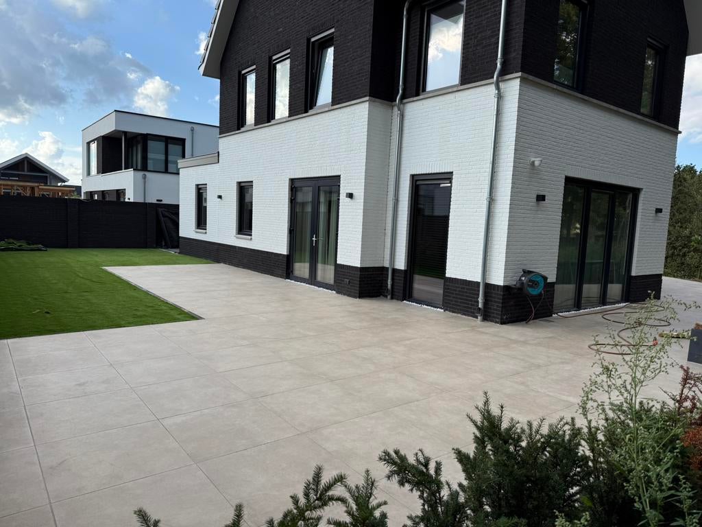 Stratenmaker / hovenier gezocht / aangeboden, Bestrating