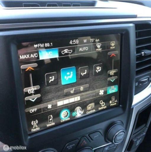 Dodge RAM 1500 touchscreen reageert niet op aanraken Jeep, Ophalen of Verzenden, Gebruikt