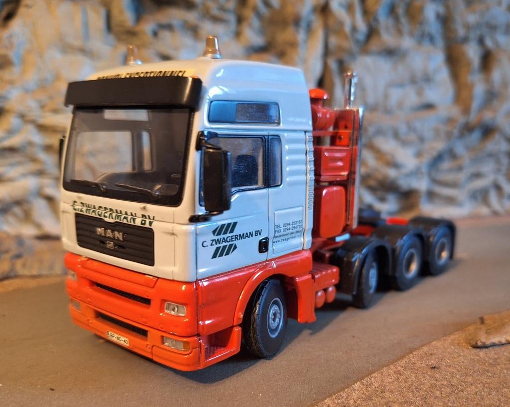 4 assige zwaartransport trekker tga van Zwagerman, Ophalen of Verzenden, Zo goed als nieuw, Bus of Vrachtwagen, Lion Toys