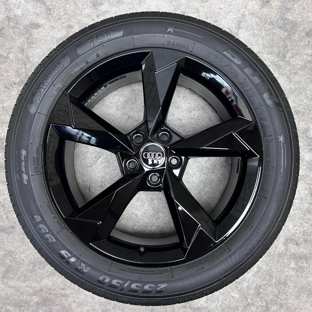 19 inch originele velgen + zomerbanden Audi Q3, 19 inch, Audi, Gebruikt, Banden en Velgen