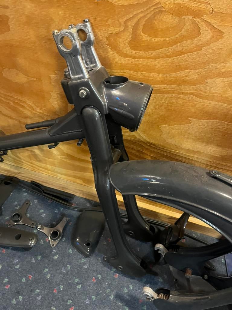 Zundapp 423 het  liefst alles in 1 keer, Fietsen en Brommers, Ophalen, Gebruikt, Frame