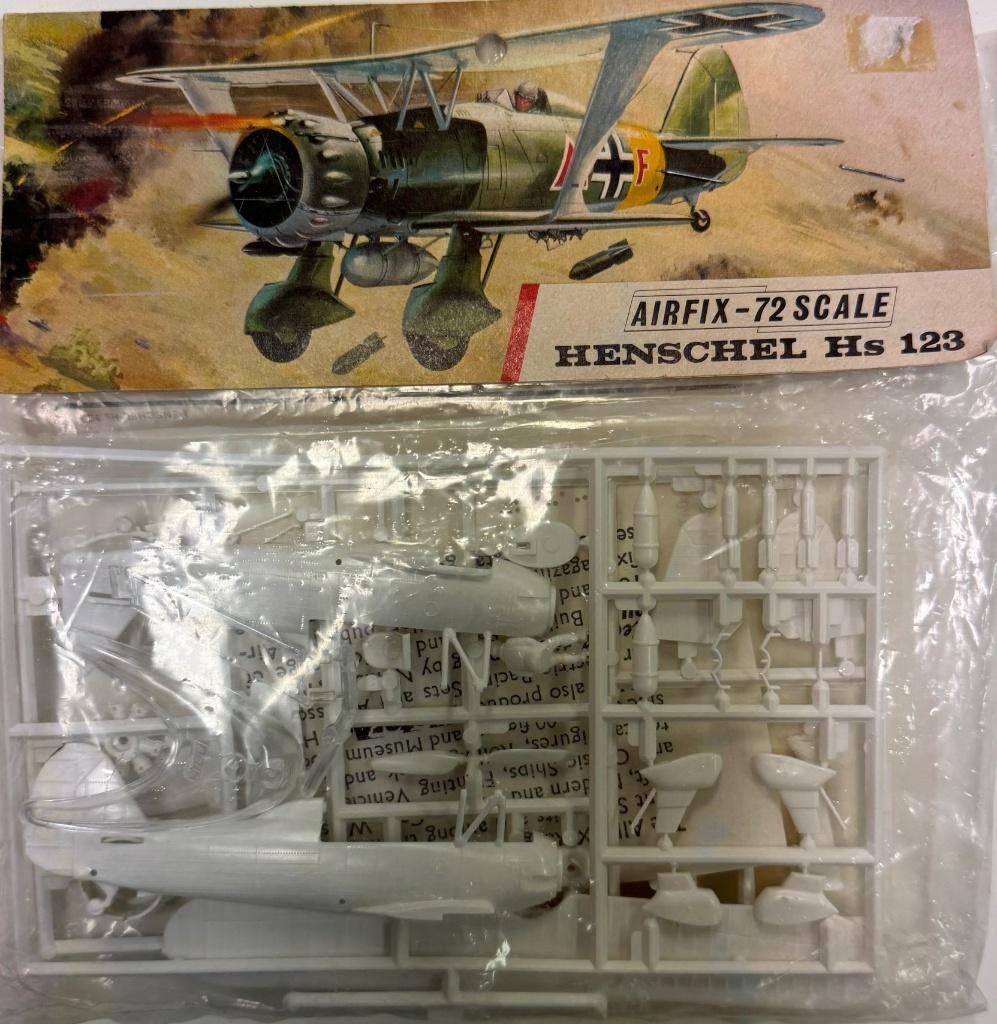 Coelianmodels, Airfix, 136, Henschel HS-123, 1/72, € 21,99, Overige merken, 1:72 tot 1:144, Nieuw, Ophalen of Verzenden