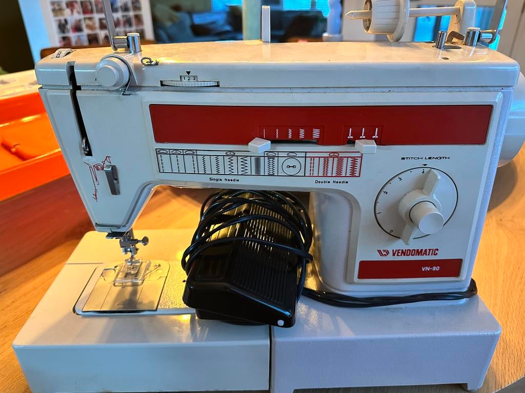 Naaimachine, gebruikt voor wie repareren leuk vindt, Ophalen, Gebruikt, Naaimachine, Overige merken