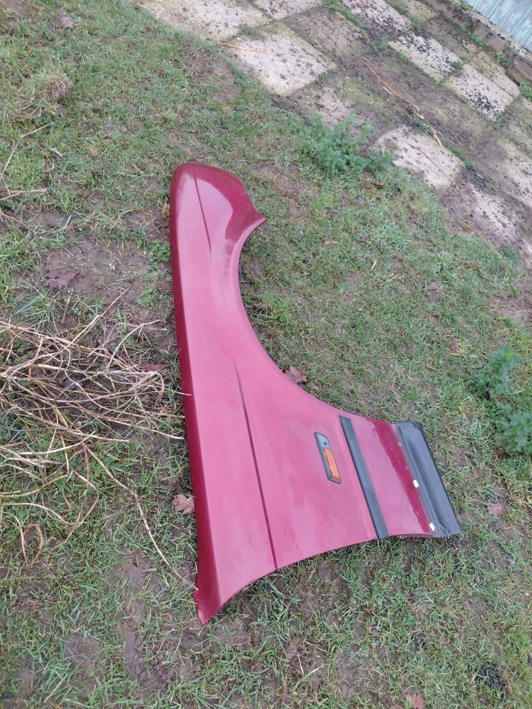 BMW E34 sedan/touring  rechter spatbord!!!, Ophalen of Verzenden, Voor, BMW, Spatbord