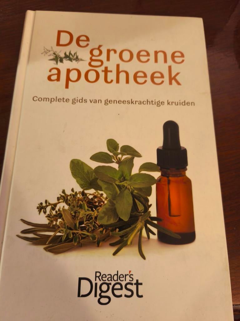 De Groene Apotheek - Complete Gids Geneeskrachtige Kruiden, Ophalen of Verzenden, Zo goed als nieuw, Kruiden en Alternatief, Reader's Digest