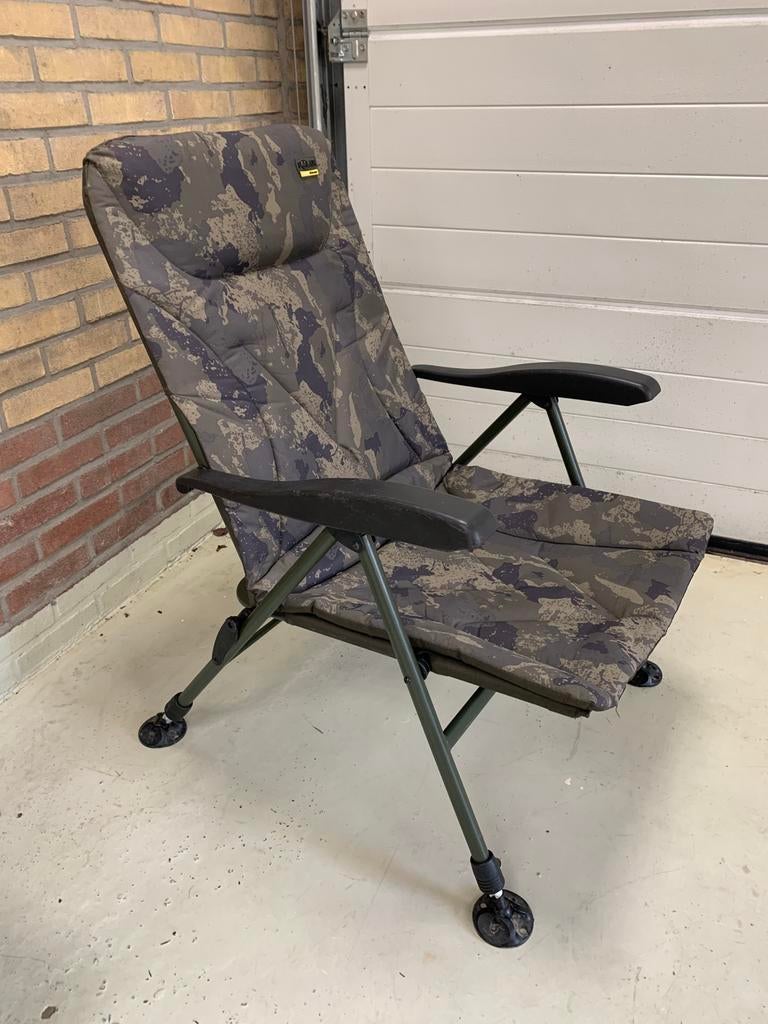 Solar undercover camo recliner chair karper vissen, Watersport en Boten, Hengelsport | Karpervissen, Ophalen of Verzenden, Zo goed als nieuw