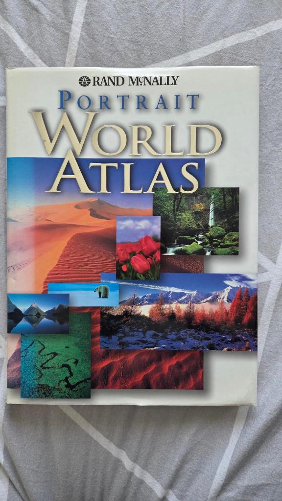 Portrait World Atlas (Engelstalig), Gelezen, Overige atlassen, Ophalen of Verzenden, Wereld