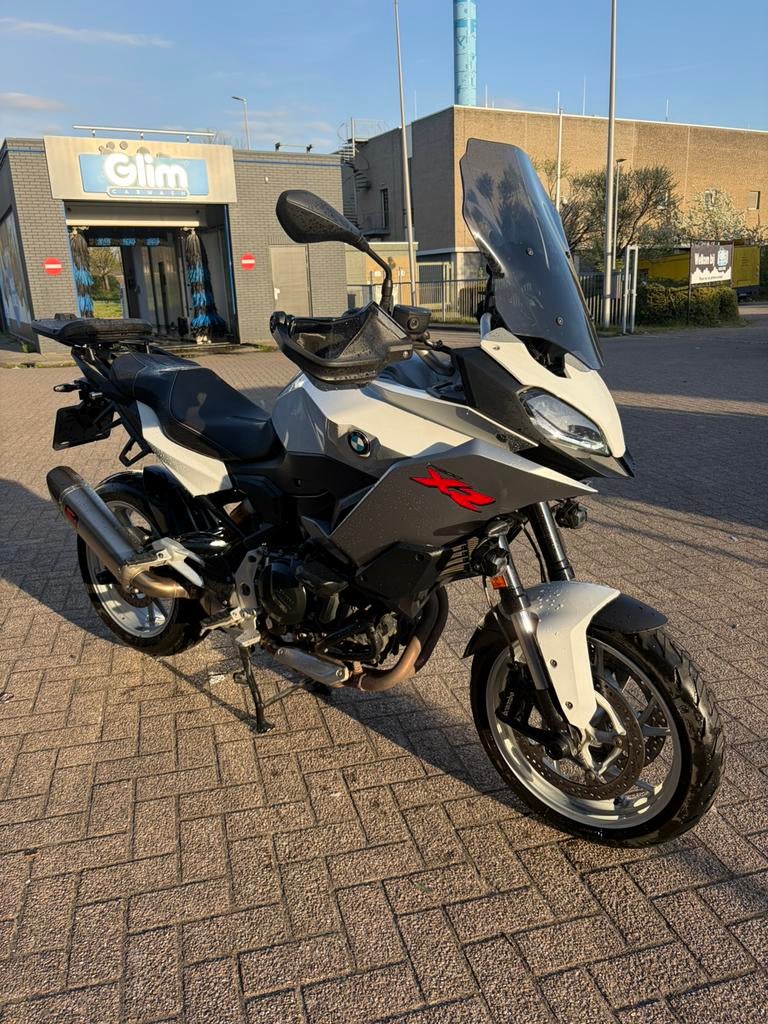 BMW F 900 XR ( 2023 ) Nieuwstaat Full option + Akrapovič, Motoren, Motoren | BMW, Nieuw, Handvatverwarming, 900 cc, Particulier